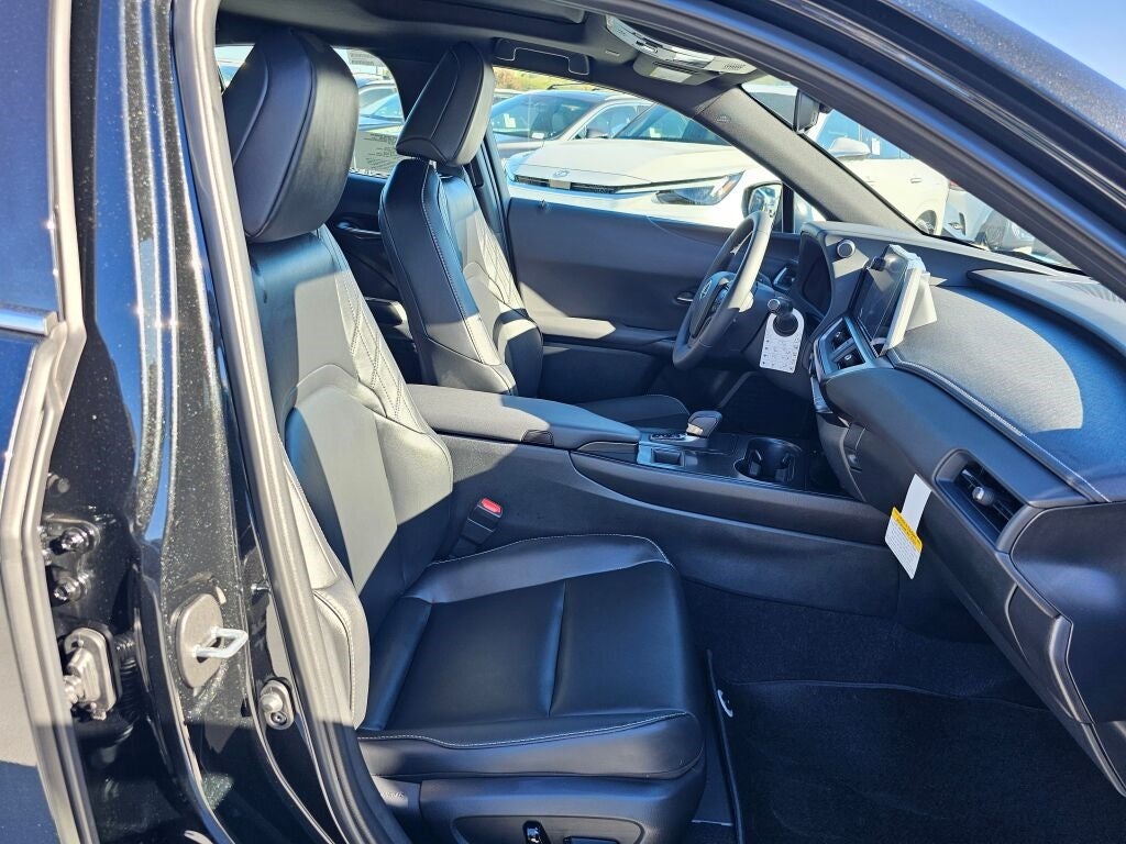 2025 Lexus UX UX 300h F SPORT Design